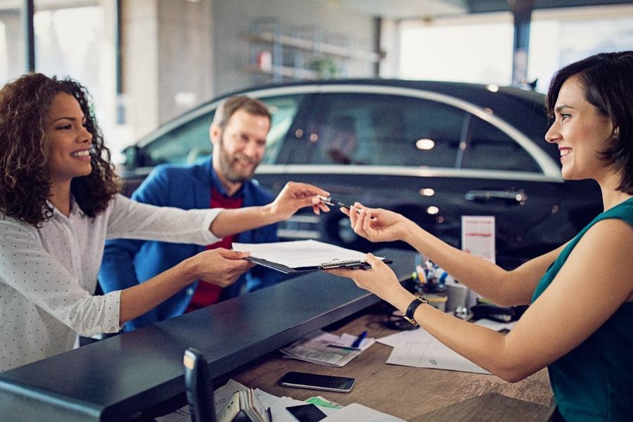 Beginners Guide to Hiring a Car - What You Should Know